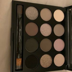 Bobbi Brown cool eyeshadow palette